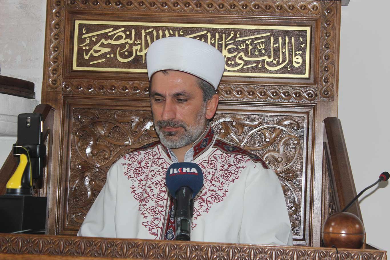 Adıyaman Ulu Cami İmamı: Ramazan bize kulluğu bu virüs salgını ise acziyetimizi öğretti